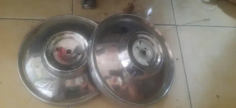 Sepasang dop mobil chevrolet luv
