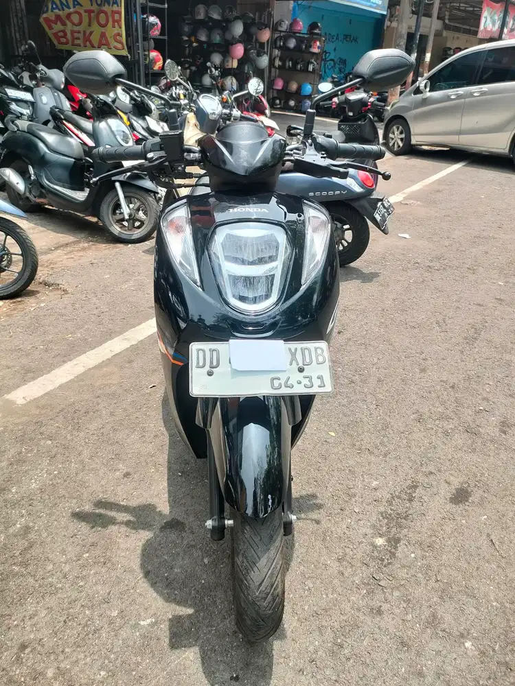 Honda Genio 110cc 2026 Hitam XDB