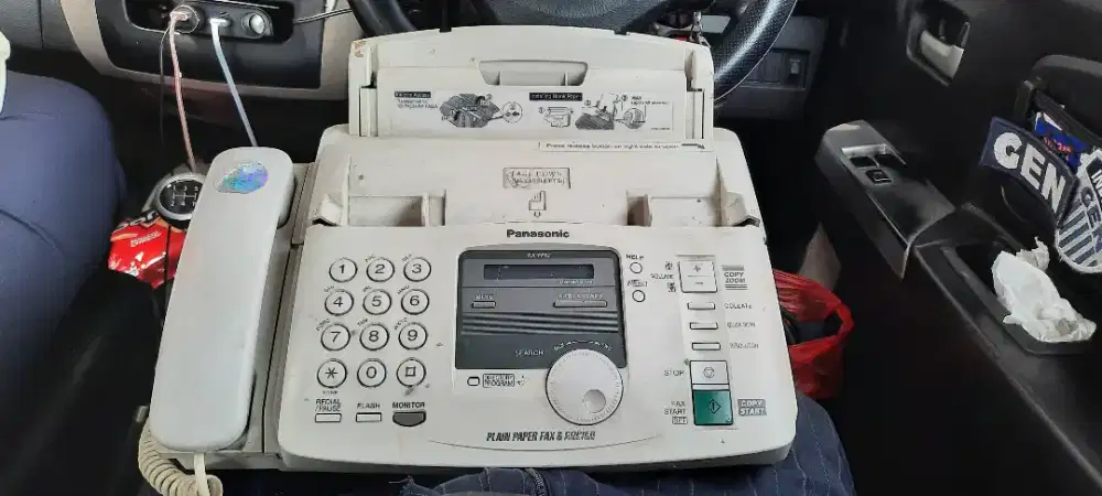Telepon fax kantor