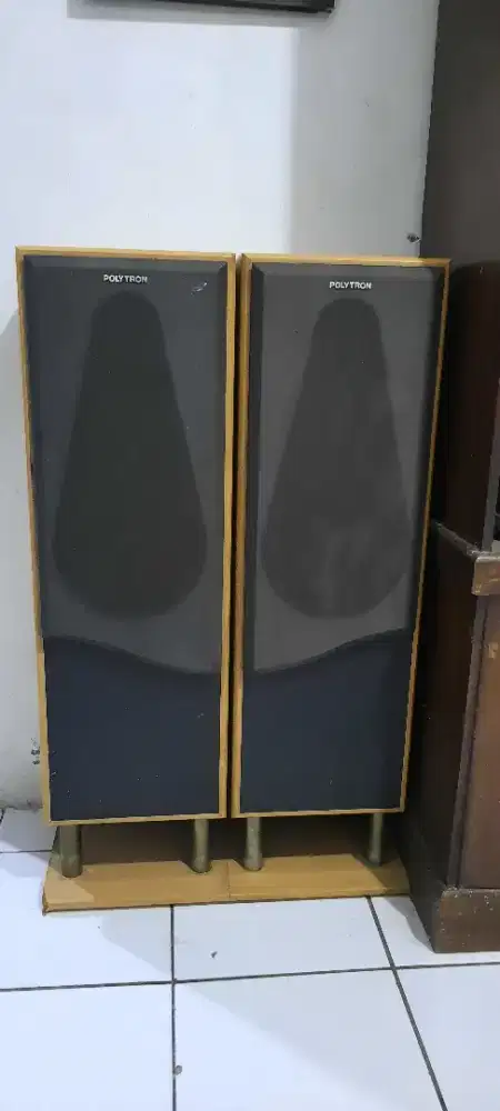 Salon speaker pasif polytron