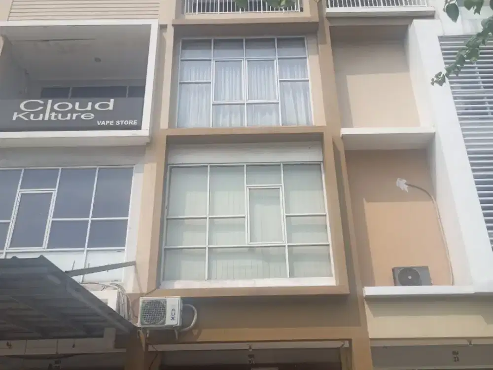 Di Jual Lelang Ruko 4 Lantai di Komplek Ruko Taman Surya 5 Kelurahan Pegadungan,Kecamatan Kalideres,Jakarta Barat,