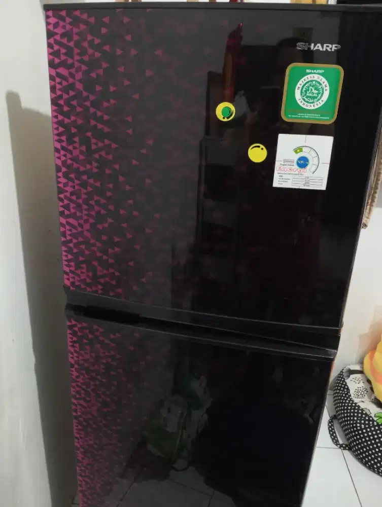 Kulkas Sharp 2 pintu minus tidak dingin