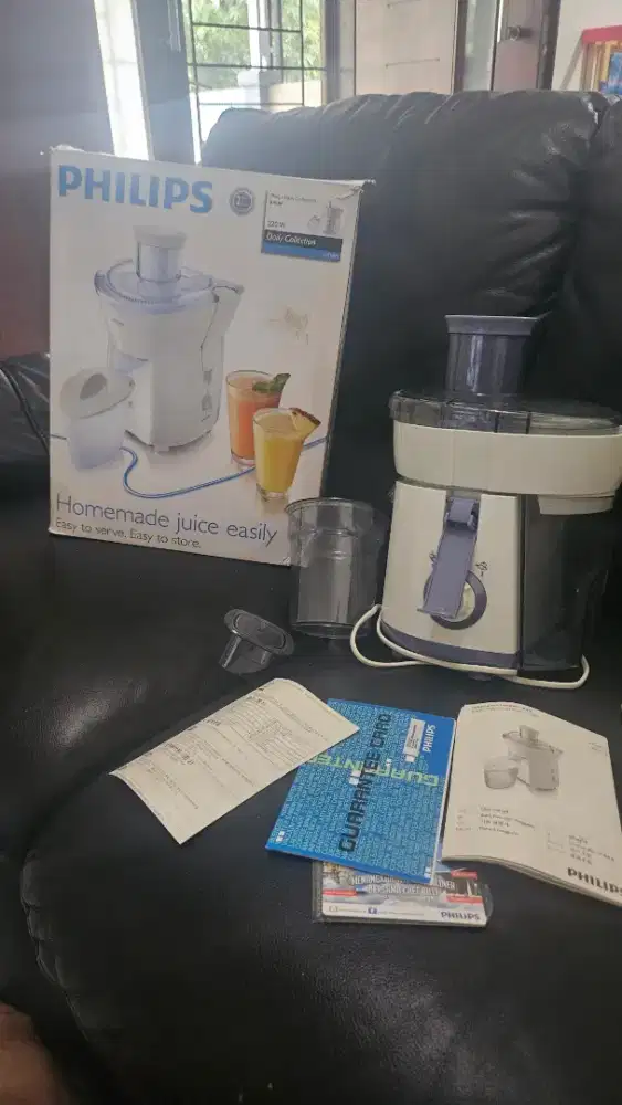 Juicer Philips HR 1823