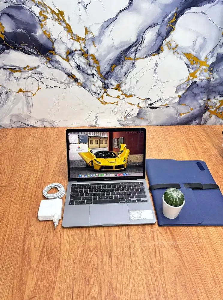 MacBook Pro Retina 13 2020, Core i7-32-512 GB