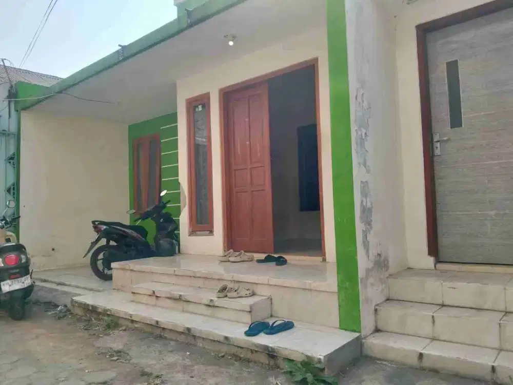 Sewa Rumah Dekat Kampus Poltek UB Suhat 4 kamar ada kasur