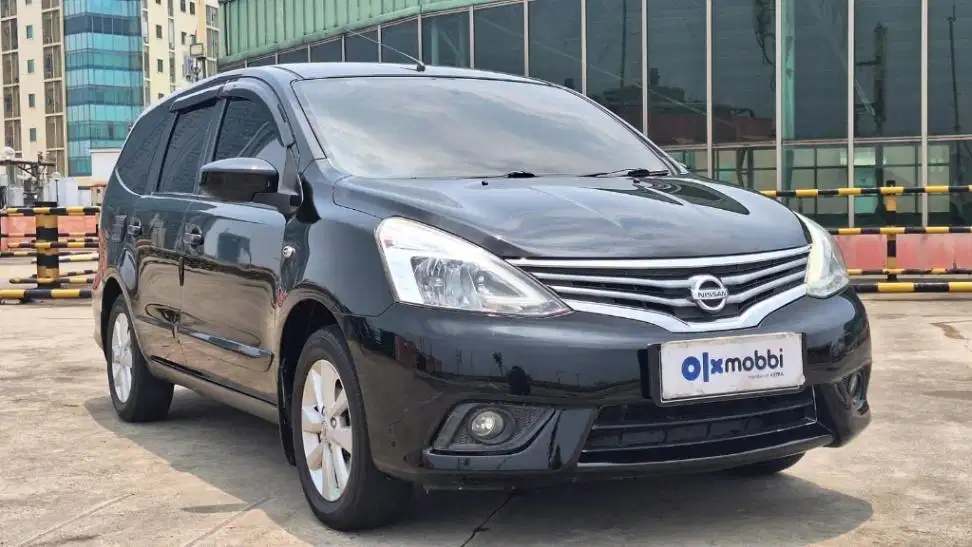 Pajak Panjang - Nissan Grand livina 1.5 XV Bensin-AT 2015
