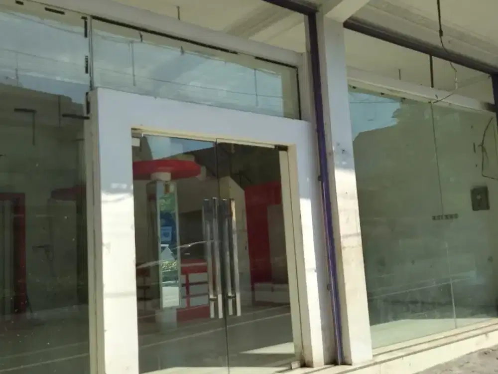 Dijual Ruko 3 Lantai Strategis Pusat Kota Pandaan Hadap Utara Cocok Untuk Investor