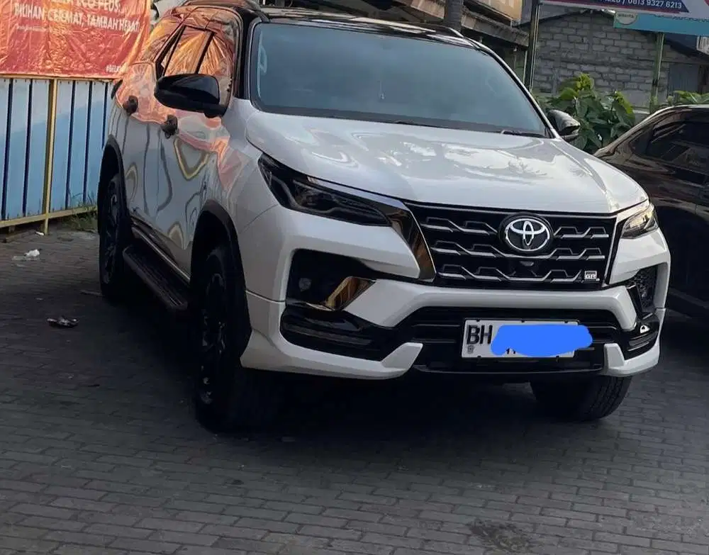 Toyota Fortuner 2024 Bensin plat nomor cantik