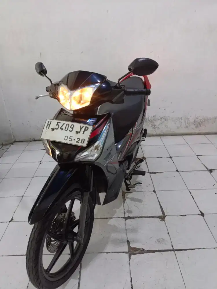 supra x125 helm in