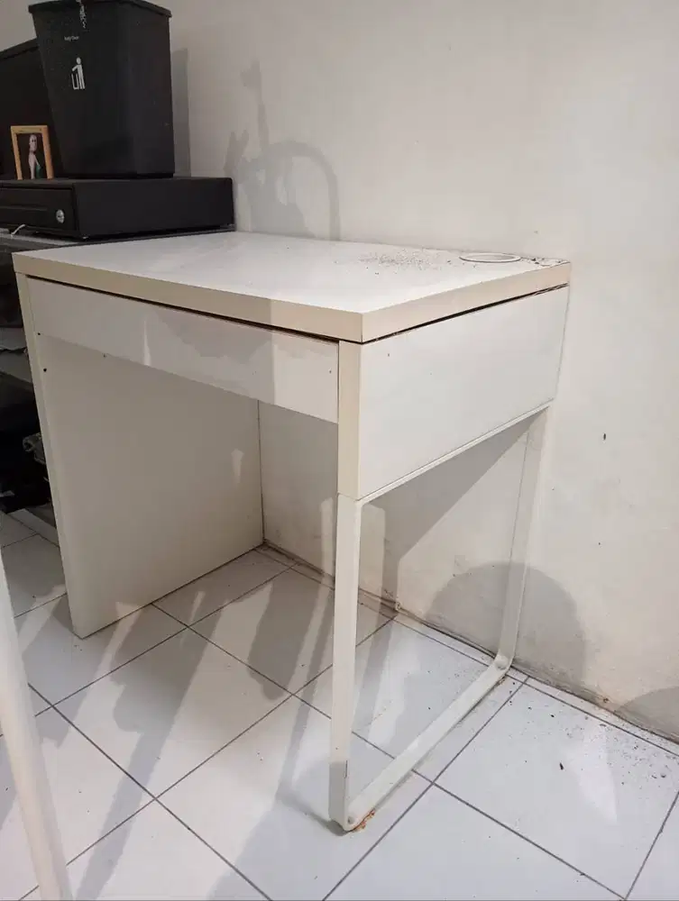 MEJA KECIL IKEA
