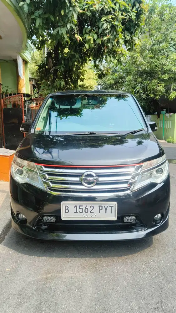 Nissan Serena Sporty 2.0 2WD AT 2016