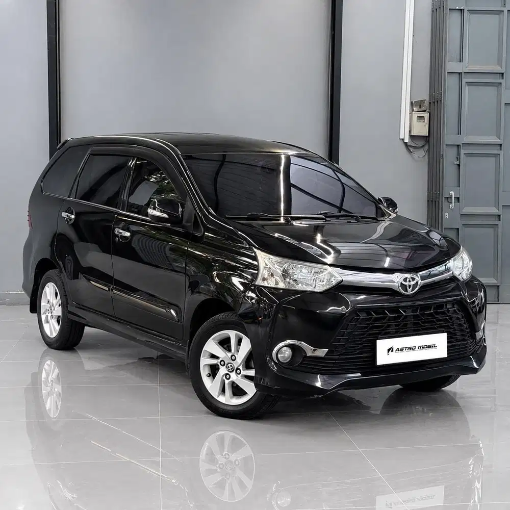 AVANZA VELOZ 2018 / 2017 Manual Bagus Murah Kredit Bekas Surabaya Tgn1