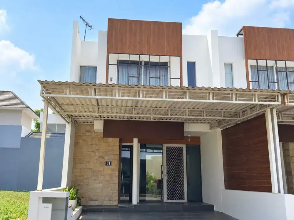 Murah Rumah 2 Lantai Siap Huni di Cluster Greenwich Royal Residence, Surabaya Barat