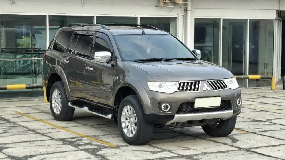 Pajero Exceed 4X2 AT Siap Pakai