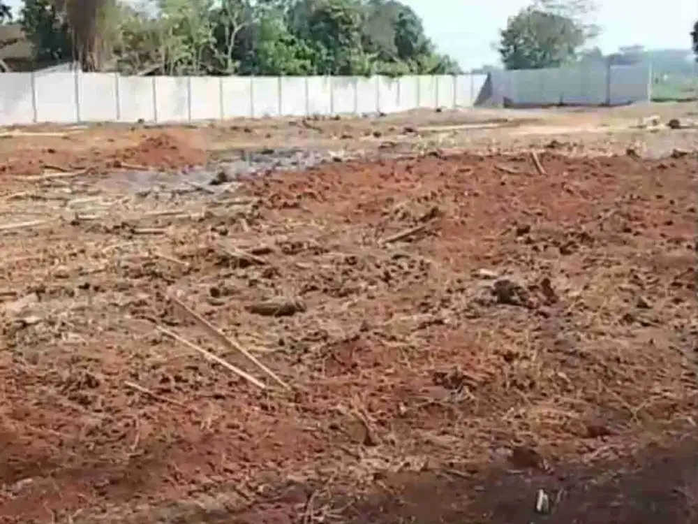 Disewakan lahan kosong sudah pagar tembok luas 1 ha untuk pabrik/ gudang bisa separo di Legok, Tangerang, Banten