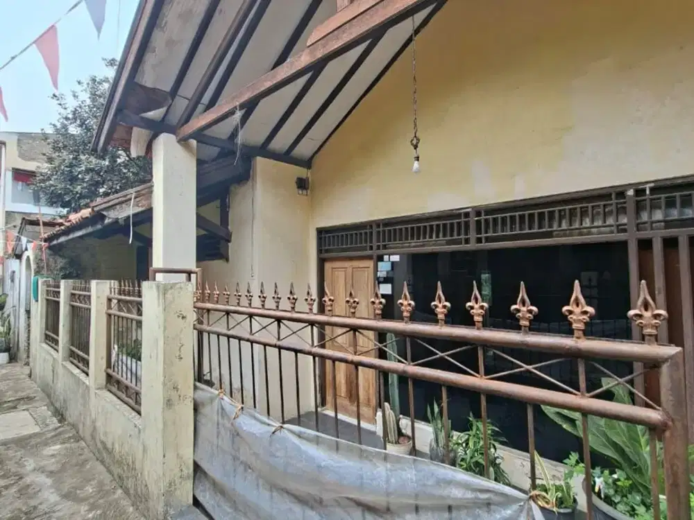 Dijual Rumah Luas di Cimahi Tengah, Cocok untuk Keluarga Besar