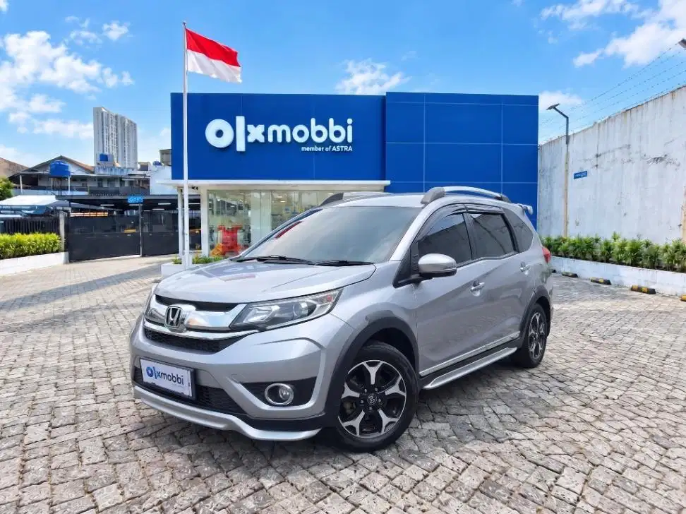 LOW DP Honda BR-V 1.5 Prestige Bensin-AT 2016 WOL
