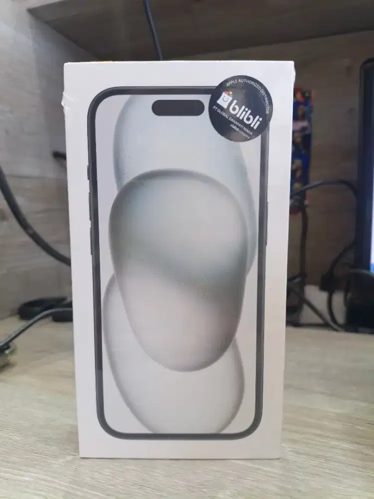 Resmi Apple 15 128