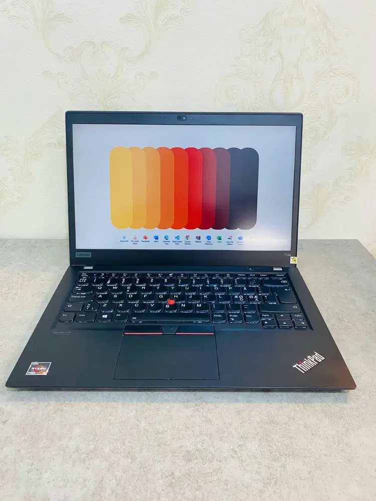 Laptop Lenovo ThinkPad T14s TS AMD Ryzen 5 Pro 4650U RAM 16GB/256GB