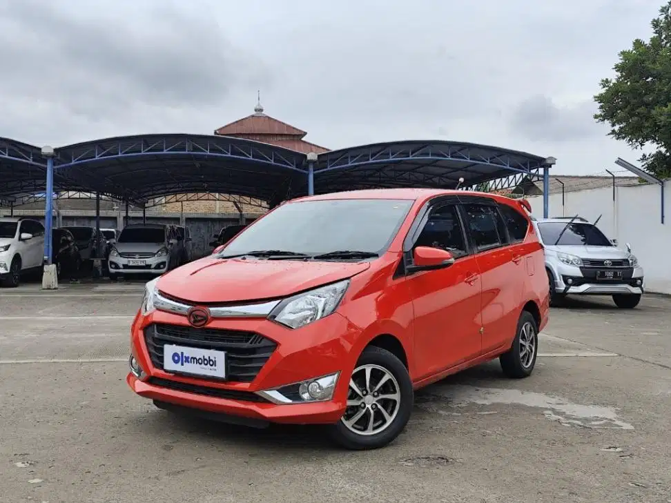 Garansi 1 Th - Daihatsu Sigra 1.2 R Bensin-AT 2017 Merah