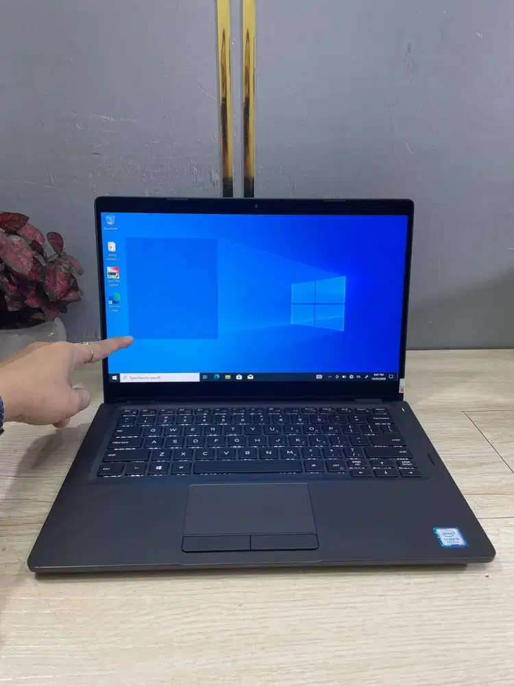 Laptop Dell Latitude 5300 2in1 Core i5-8265U RAM 8GB 13.3inch N-ETM