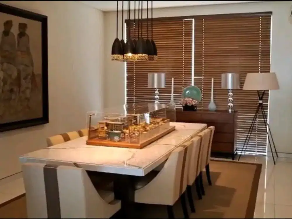 IME.A154 Rumah Graha Famili Surabaya Lokasi Premium, Sudah Furnish, Nyaman