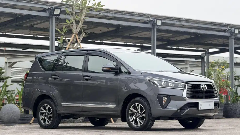 Innova Reborn 2.4 V AT Diesel 2021/2022