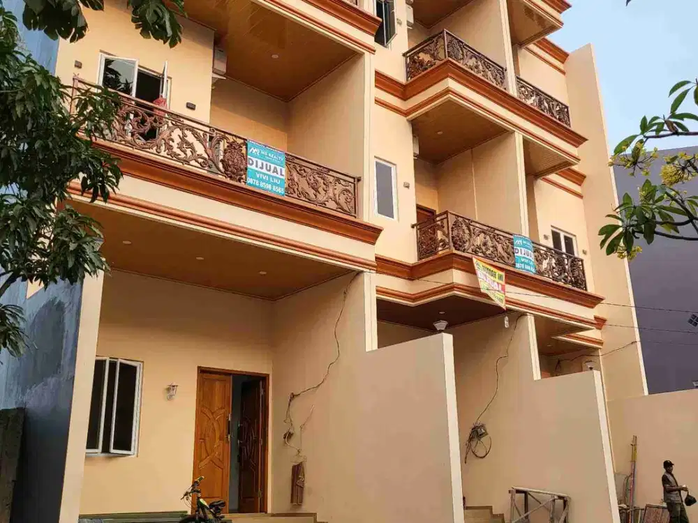 Mediterania Kapuk Residence Mewah 3 lantai Vikamas Barat Lokasi Strategis Dekat Kemana2 Bangunan Baru Fresh New Stock