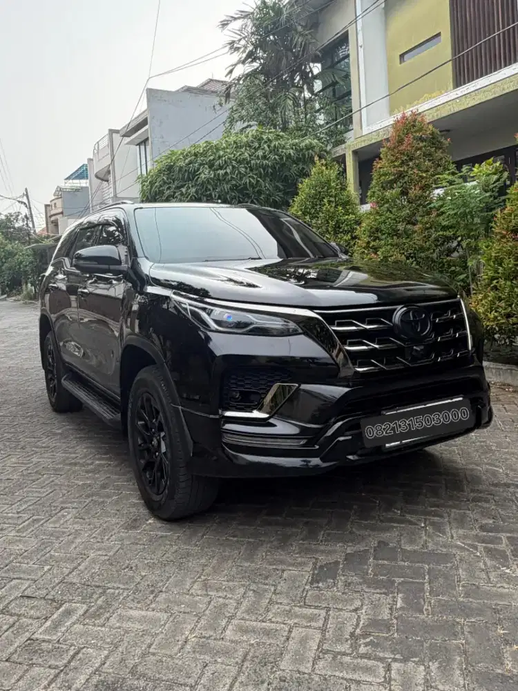 Toyota Fortuner 2.8VRZ GR SPORT 2022.