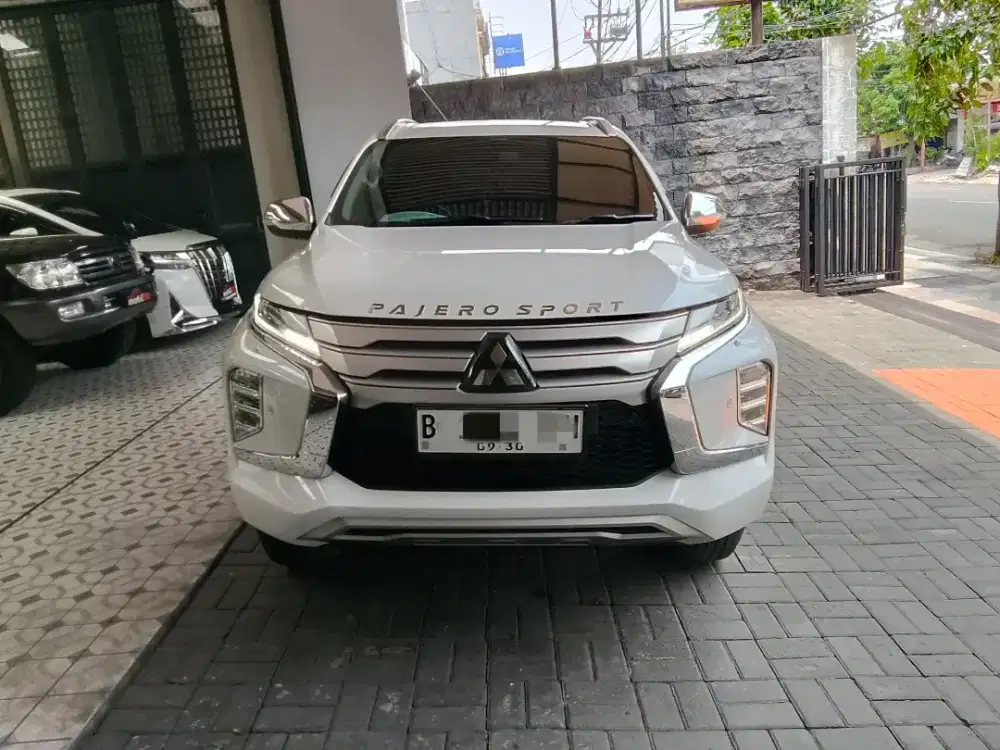 Pajero Sport Dakar Ultimate 4x2 2021 istimewa