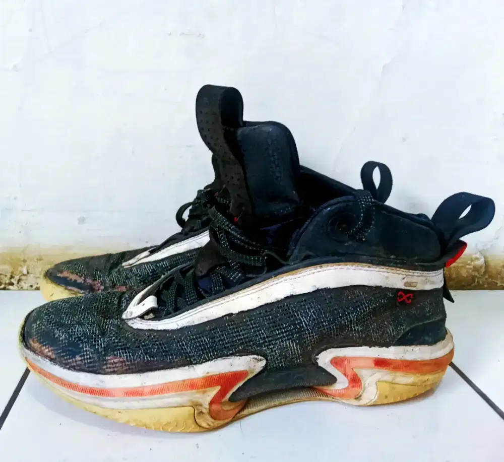 SEPATU BASKET SECOND