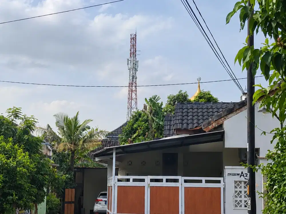 RUMAH DI SARIHARJO DEKAT JALAN DAMAI, 3 KT 2 KM – Rp800 JUTA NEGO