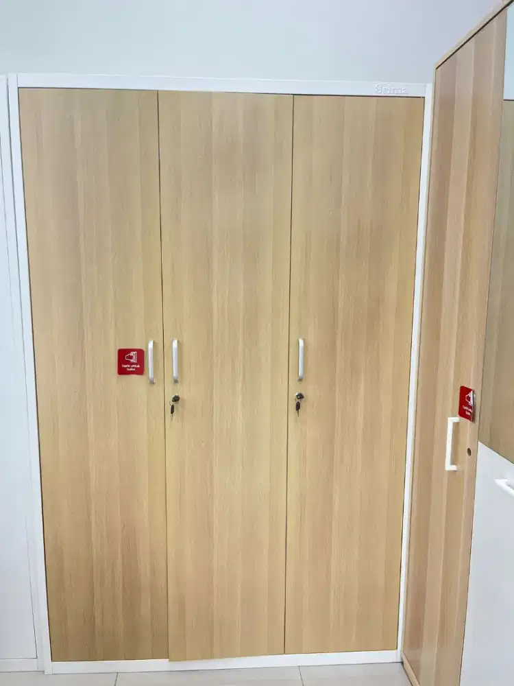 Promo lemari besi 3 pintu