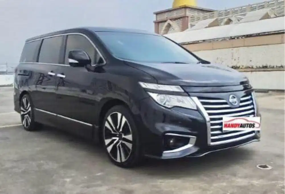 Nissan Elgrand 2.5 HWS Facelift Tahun 2013 Automatic Hitam