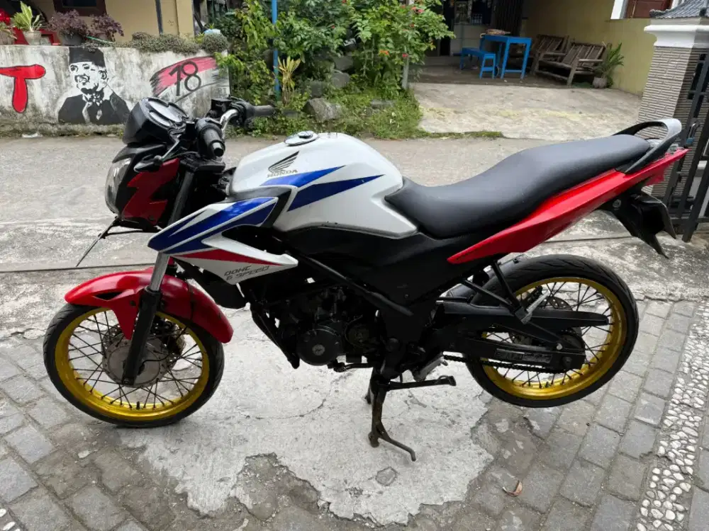 Honda CB 150 R THN 2014 plat AB Kota