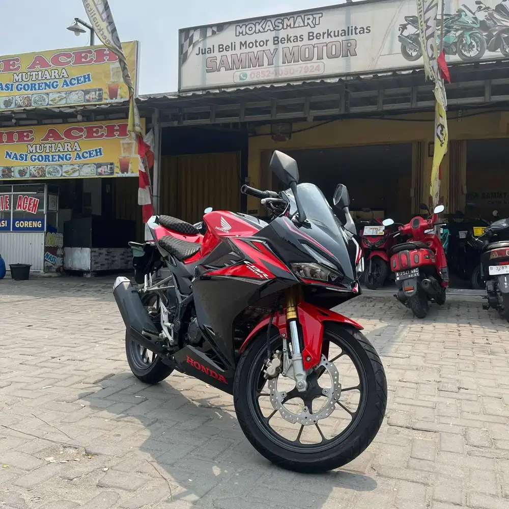 ‼️KM LOW‼️FOR SALE HONDA CBR 150 R 2023 ( SECOND LIKE NEW )