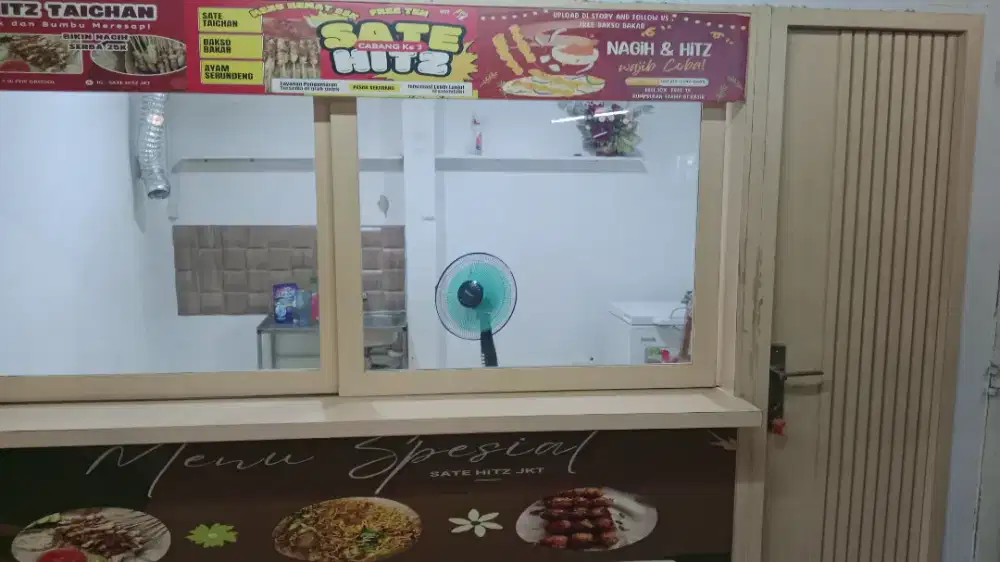 Lemari rak satu set meja
