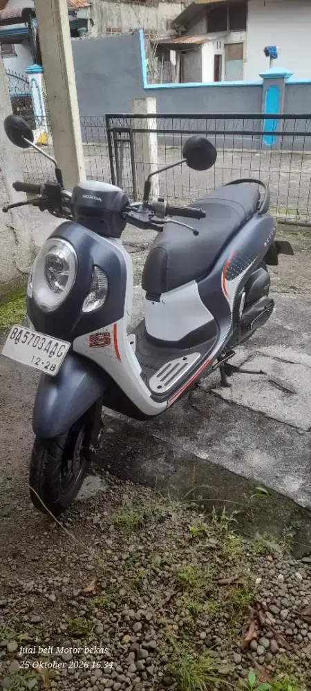 Honda scoopy 2023 akhir