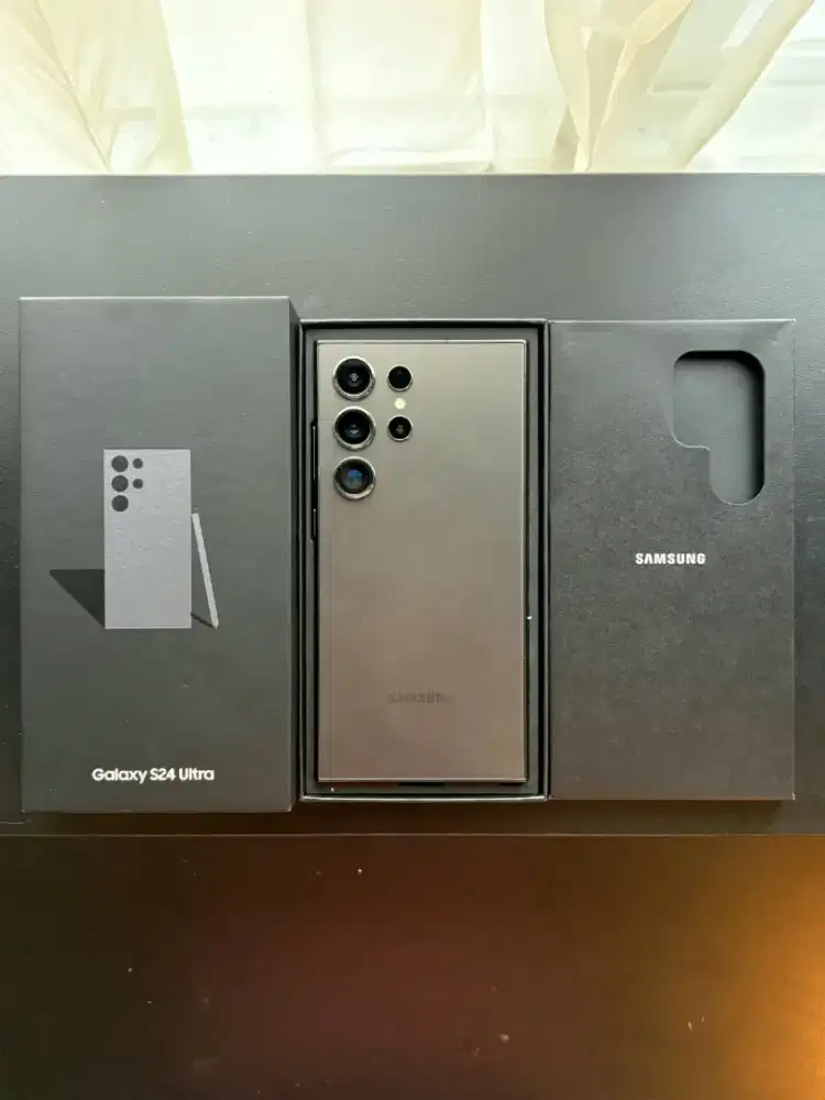 Samsung Galaxy S24 ultra 12/513gb