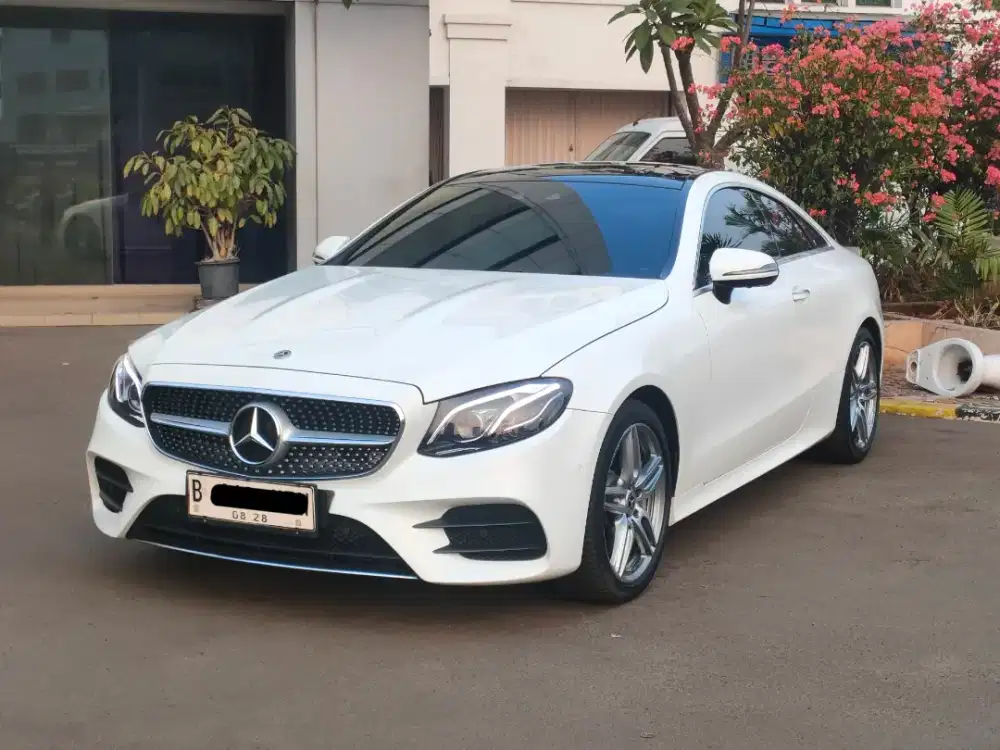 Mercy E300 Coupe AMG Line 2018 GRESS LIKE NEW