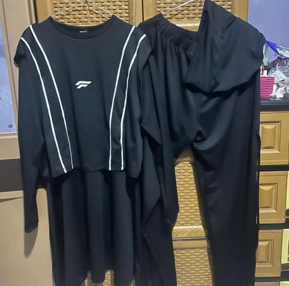 Preloved baju renang