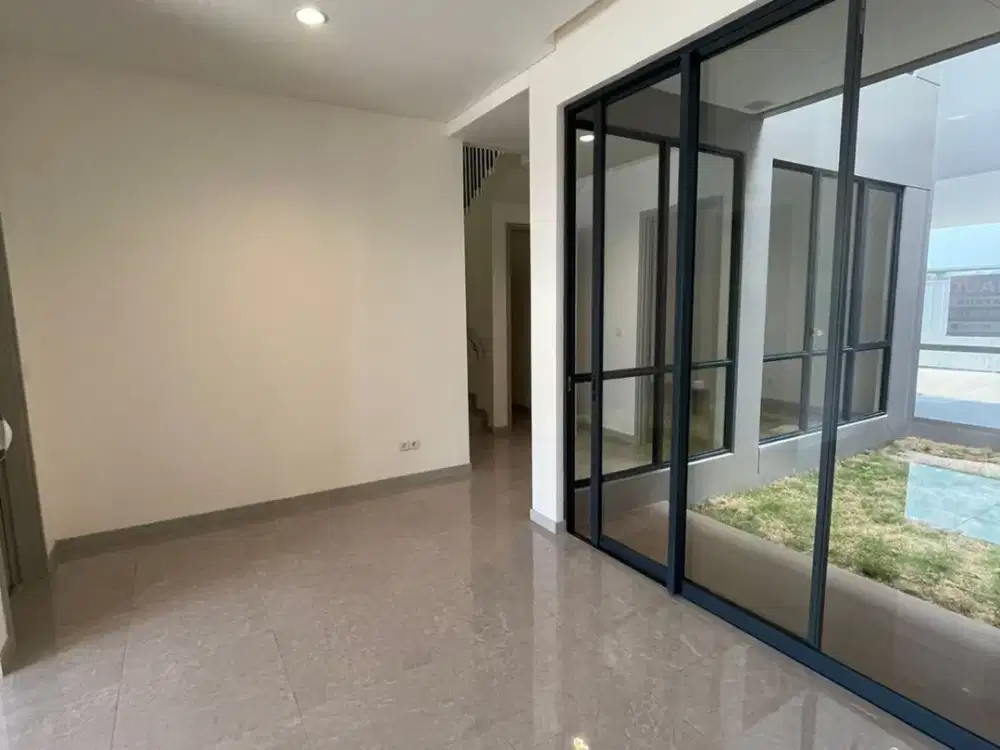 Rumah Mewah di Cluster Kelimutu JGC – 3 Lantai LT 135 m², 4+1 KT, Dekat AEON Mall & IKEA