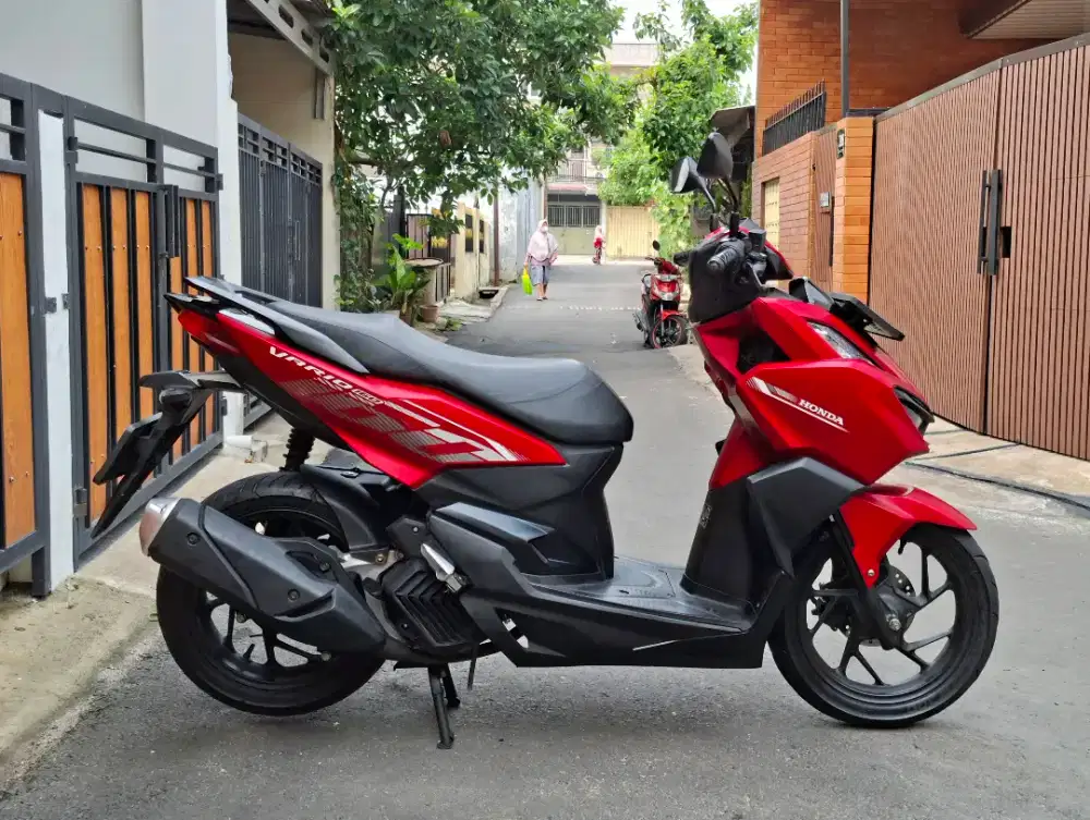Honda Vario 160 CBS ISS Keyless MULUSSS Pajak Hidup Panjang