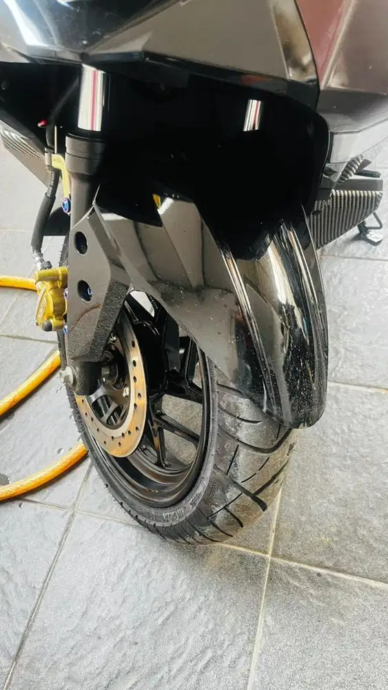 spakbor depan fox 350