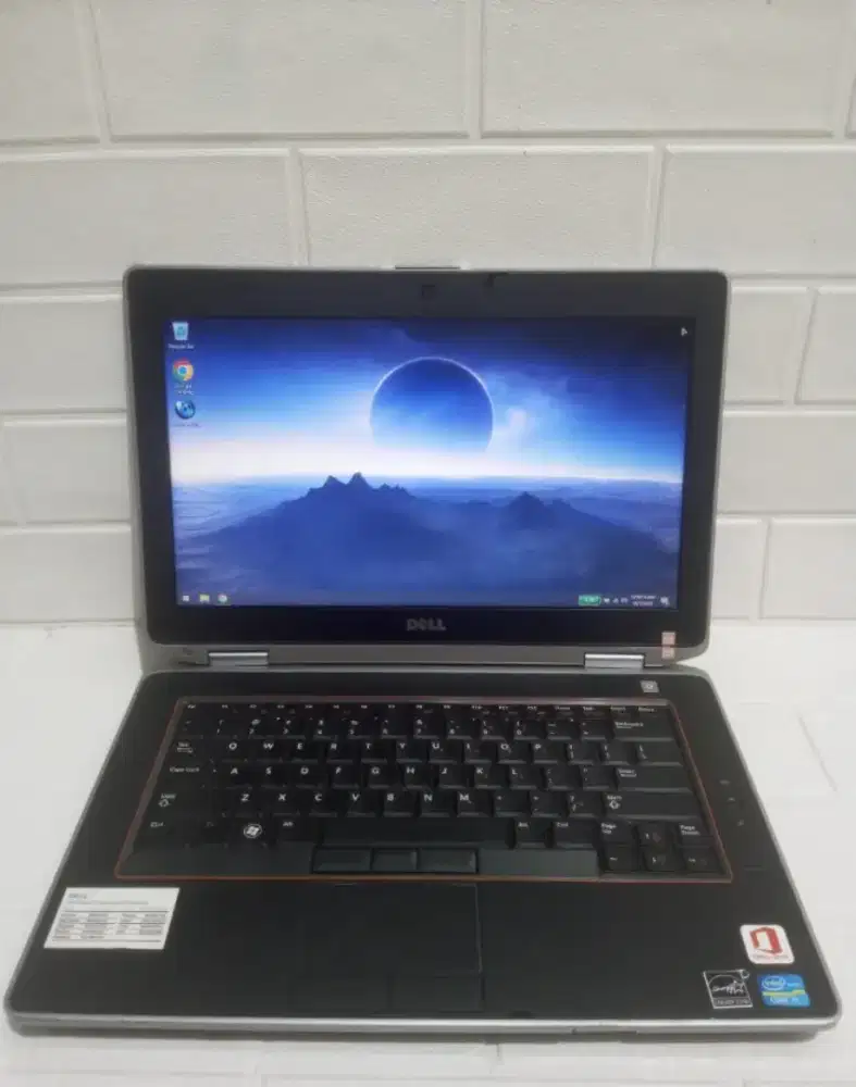 Dell Latitude E6420 Core i5-2520M Ram 8GB 500GB 14 2 jam backlight