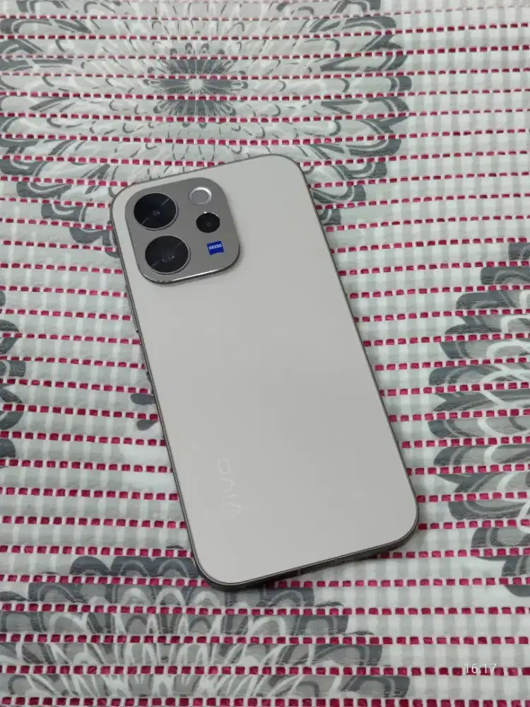 Vivo V70 5G 8/256 Gb