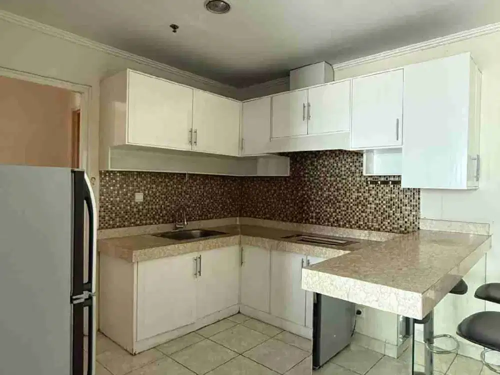 For Rent : Apartemen French Walk - MOI - 2 KT - 2 KM, Full Furnish, bisa bulanan / tahunan