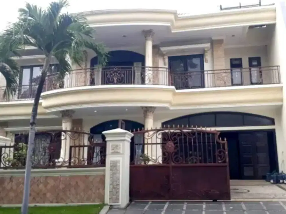 Dijual rumah siap huni pakuwon city
