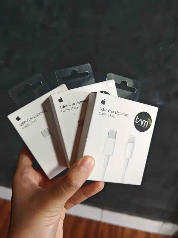 KABEL CHARGER IPHONE LIGHTNING BARU
