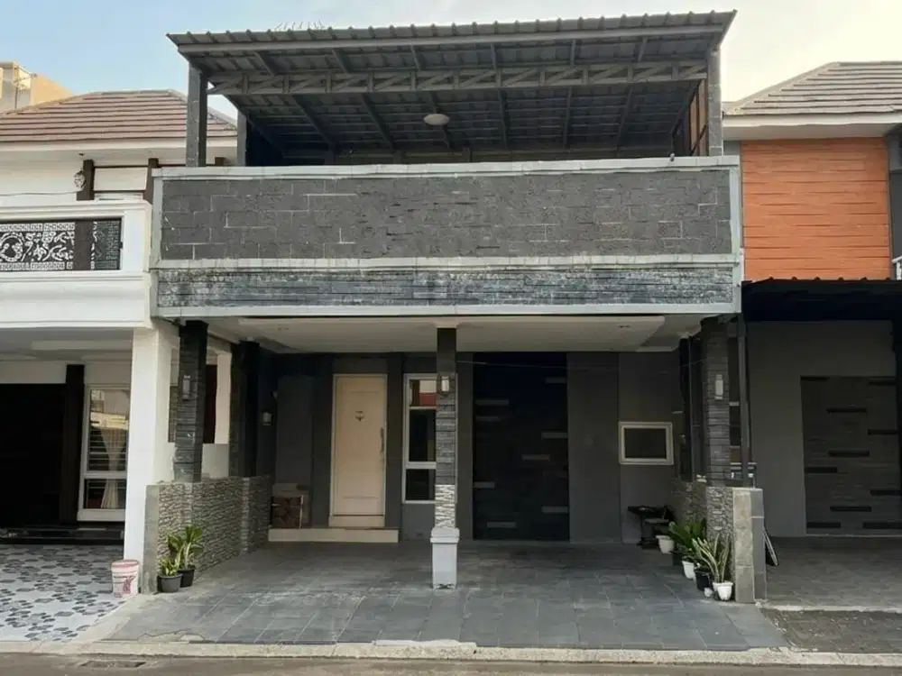 Di Jual Rumah 2 Lantai Strategis di Kota Wisata Cibubur